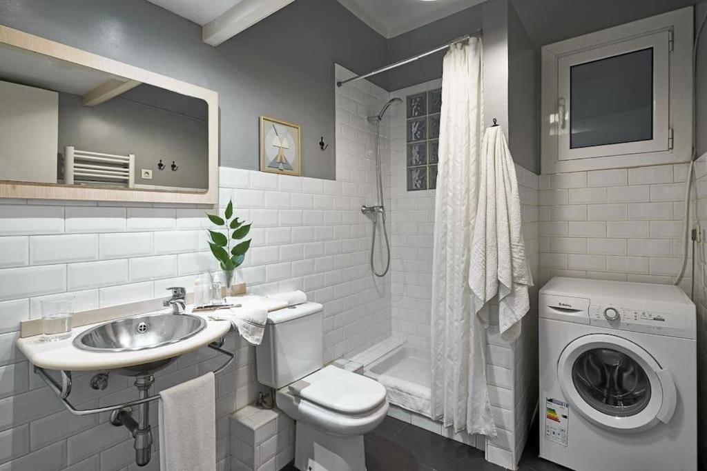 ברצלונה Magnificent 4 Bedroom Apartment In Eixample מראה חיצוני תמונה